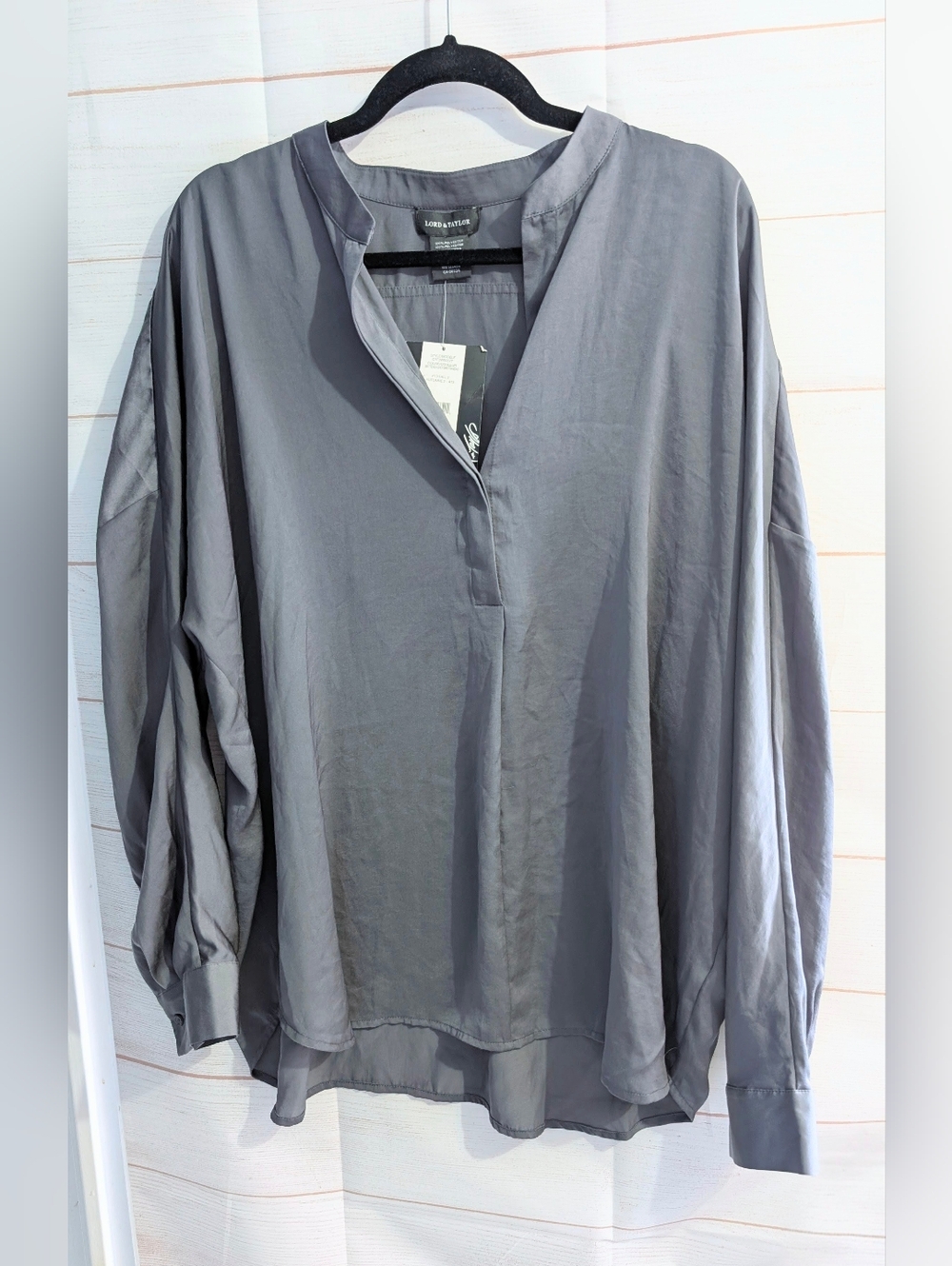 Lord & Taylor Steel Gray 🩶 🩶 Long-Sleeve V-Neck Blouse Size XL